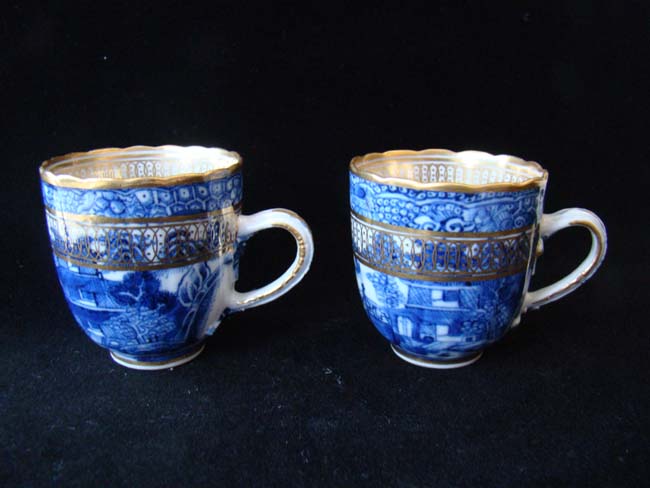 A fabulous pair of Chinese Export Porcelain "Imperial Nanking" coffee cups circa 1785